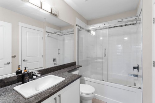 301-11580 223 Street, Maple Ridge, BC 