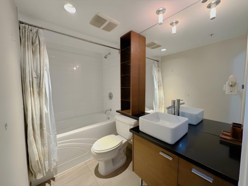 1506-980 Cooperage Way, Vancouver, BC 