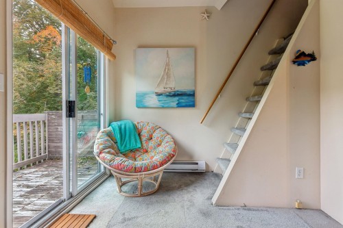 5607 Eagle Harbour Road, West Vancouver, BC 