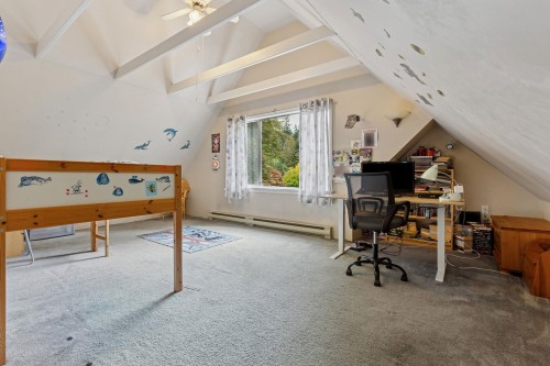 5607 Eagle Harbour Road, West Vancouver, BC 