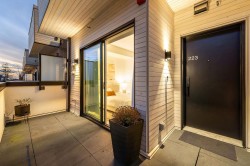 223-650 2nd Street E North Vancouver, BC V7L 1E3