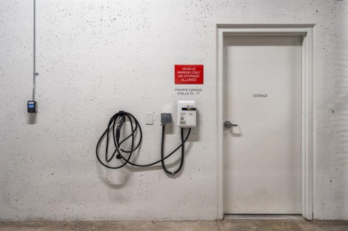 223-650 2Nd Street E, North Vancouver, BC 