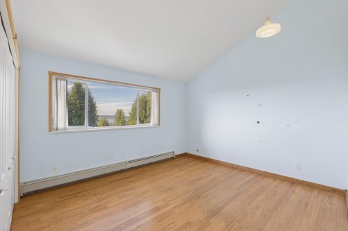 2545 Palmerston Avenue, West Vancouver, BC 