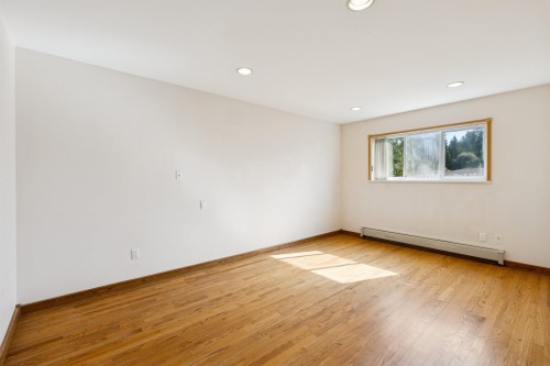 2545 Palmerston Avenue, West Vancouver, BC 