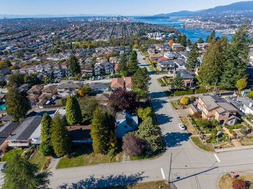 5380 Cambridge Street, Burnaby, BC 