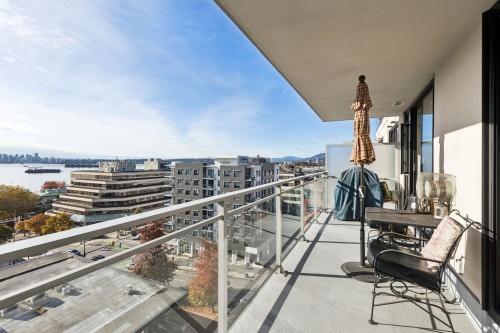 810-175 1St Street W, North Vancouver, BC 