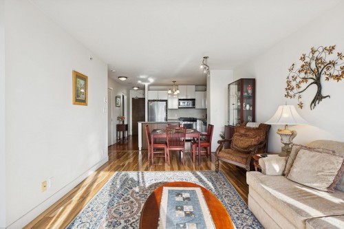 810-175 1St Street W, North Vancouver, BC 