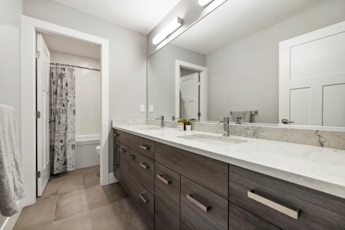 814 Levis Street, Coquitlam, BC 