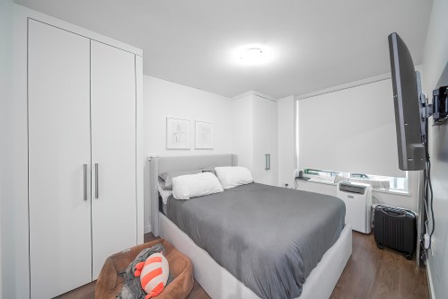 810-988 Quayside Drive, New Westminster, BC 