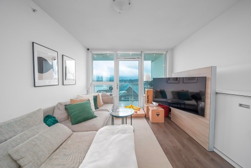 810-988 Quayside Drive, New Westminster, BC 