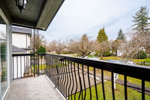 1230 51St Avenue E, Vancouver, BC 