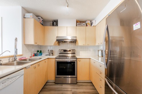 708-8180 Granville Avenue, Richmond, BC 