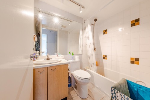 708-8180 Granville Avenue, Richmond, BC 