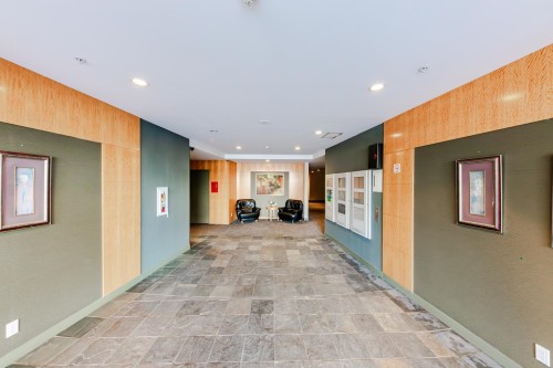 708-8180 Granville Avenue, Richmond, BC 