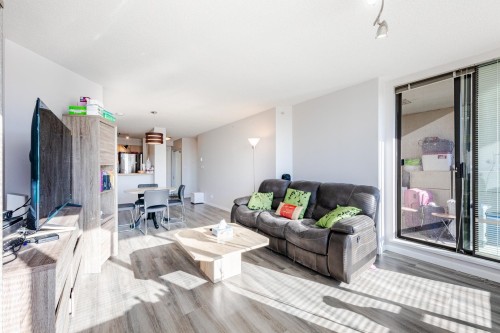 708-8180 Granville Avenue, Richmond, BC 