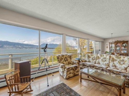 2789 Point Grey Road, Vancouver, BC 