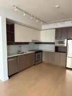 308-618 Como Lake Avenue  Coquitlam, BC V3J 0G1