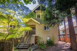 #2 (TOP FLOOR)-2176 13 Avenue W Vancouver, BC V6K 2S1