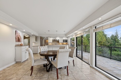 1375 Burnside Road, West Vancouver, BC 