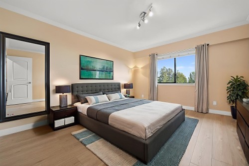 1375 Burnside Road, West Vancouver, BC 