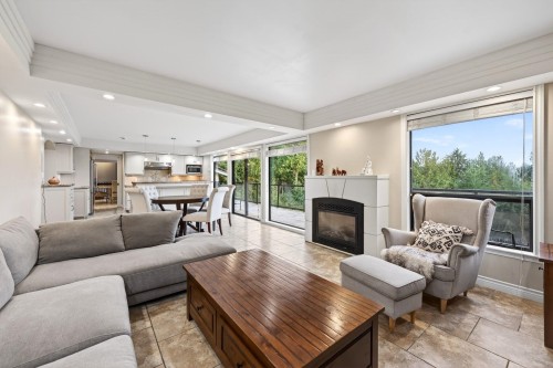 1375 Burnside Road, West Vancouver, BC 