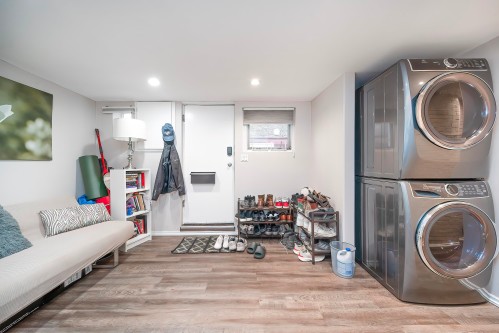 2779 13Th Avenue W, Vancouver, BC 