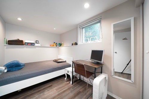 2779 13Th Avenue W, Vancouver, BC 