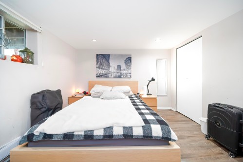 2779 13Th Avenue W, Vancouver, BC 