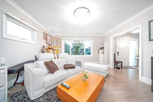 2779 13Th Avenue W, Vancouver, BC 