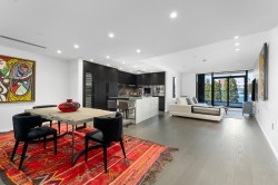 303-1601 Quebec Street  Vancouver, BC V6A 0J9