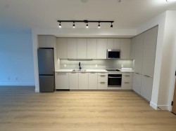 403-3055 Murray Street  Port Moody, BC V3H 1X3