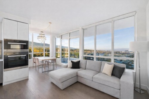 1401-1675 Lions Gate  North Vancouver, BC V7P 0E3