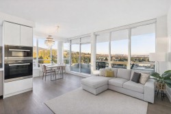 1401-1675 Lions Gate  North Vancouver, BC V7P 0E3