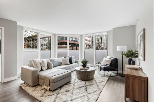 202-1323 Homer Street  Vancouver, BC V6B 5T1