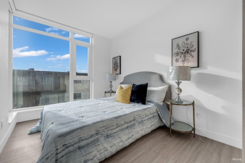 301-6398 Silver Avenue, Burnaby, BC 