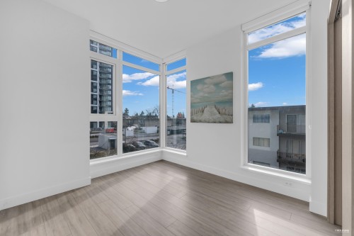 301-6398 Silver Avenue, Burnaby, BC 