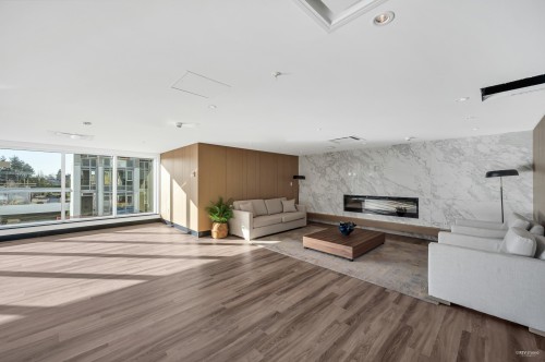 301-6398 Silver Avenue, Burnaby, BC 