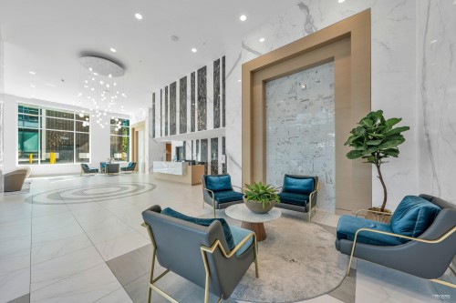 301-6398 Silver Avenue, Burnaby, BC 