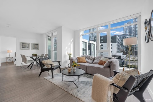 301-6398 Silver Avenue, Burnaby, BC 