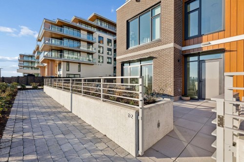 112-755 Harbourside Drive, North Vancouver, BC 