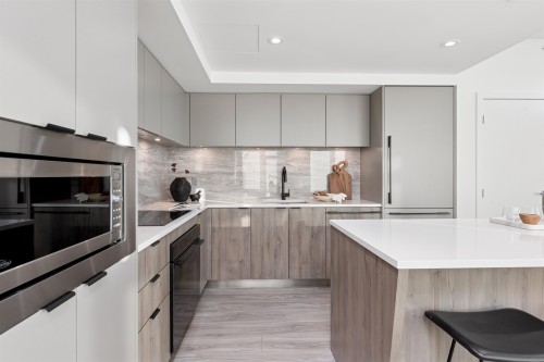 112-755 Harbourside Drive, North Vancouver, BC 