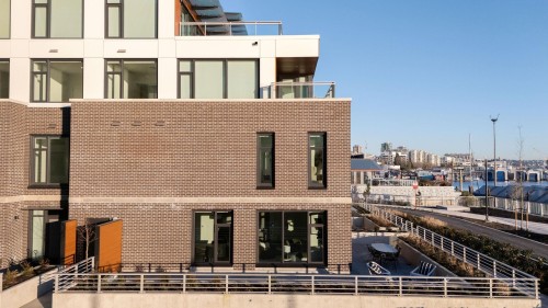 112-755 Harbourside Drive, North Vancouver, BC 