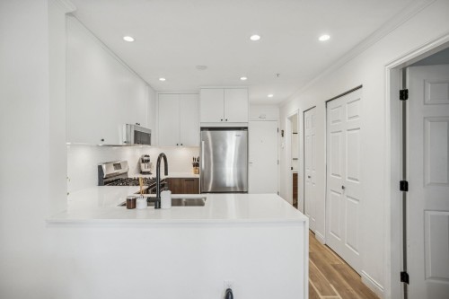 305-688 16Th Avenue E, Vancouver, BC 