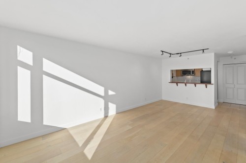 610-3660 Vanness Avenue, Vancouver, BC 