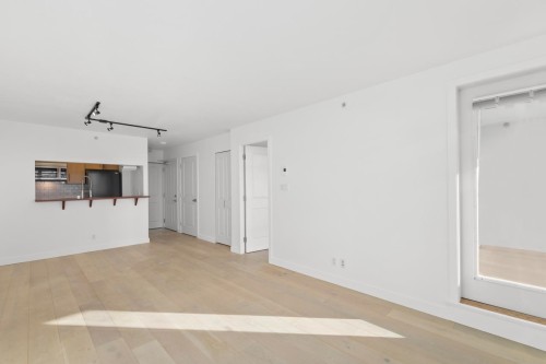 610-3660 Vanness Avenue, Vancouver, BC 