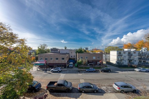 408-2215 Dundas Street, Vancouver, BC 