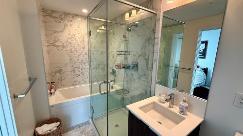 3804-1283 Howe Street, Vancouver, BC 