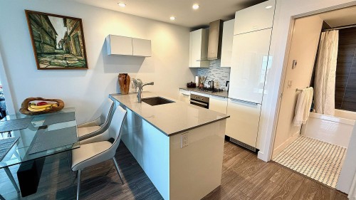 3804-1283 Howe Street, Vancouver, BC 