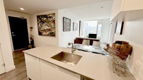 3804-1283 Howe Street, Vancouver, BC 