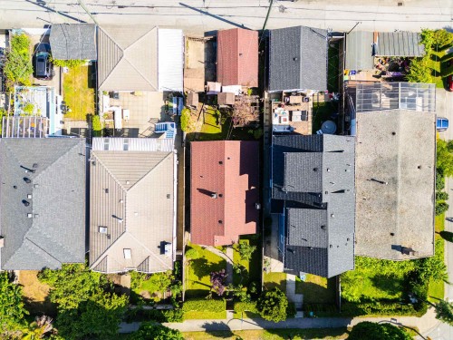 3089 1St Avenue E, Vancouver, BC 